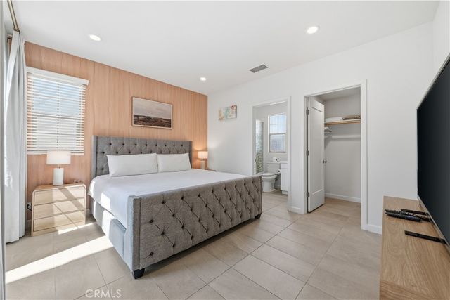 197 Augustine, Irvine, CA 92618