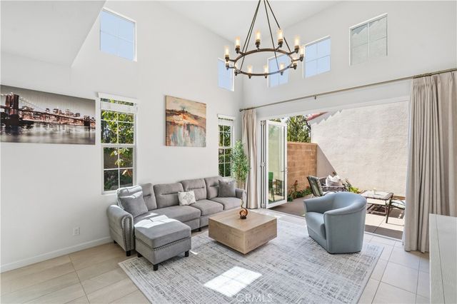 197 Augustine, Irvine, CA 92618