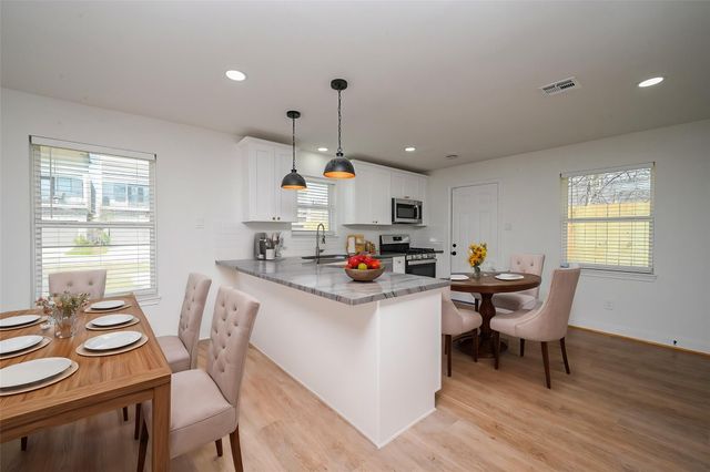 4710 Hershe Street, Houston, TX 77020