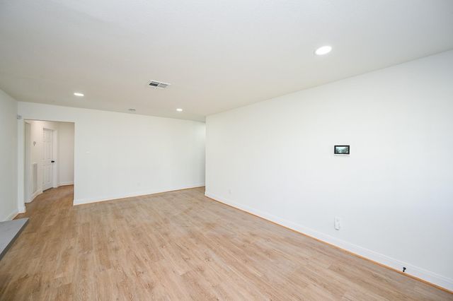 4710 Hershe Street, Houston, TX 77020