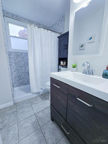 11 Ashby Street, Greenhills, OH 45218