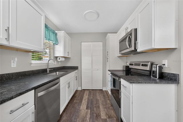 2015 KENDIS STREET, Port Charlotte, FL 33948