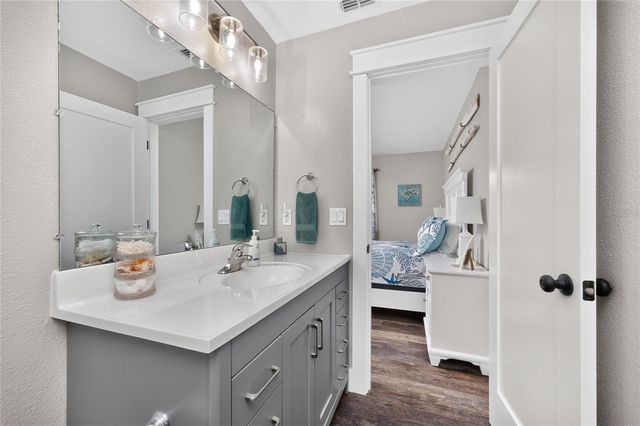 2015 KENDIS STREET, Port Charlotte, FL 33948