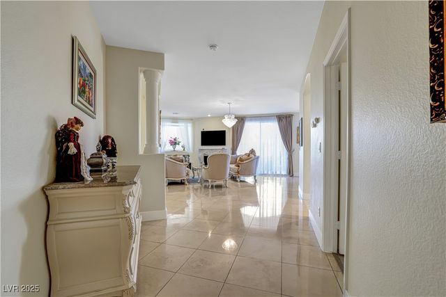 9430 Laguna Niguel Drive 104, Las Vegas, NV 89134