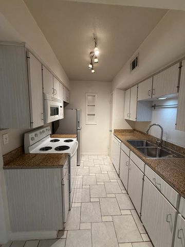 7904 Royal Lane 227, Dallas, TX 75230