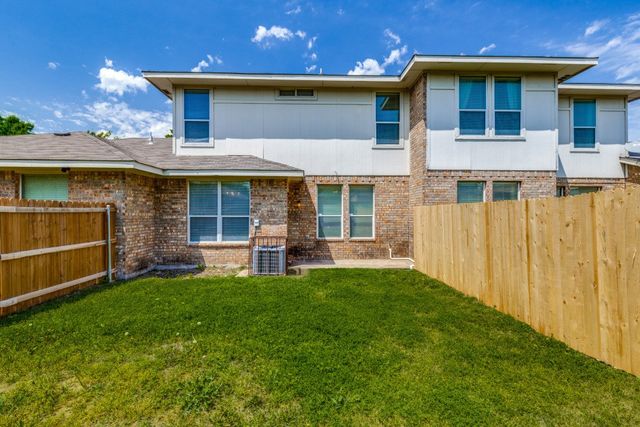 2228 Stonebrook Lane, Mesquite, TX 75181