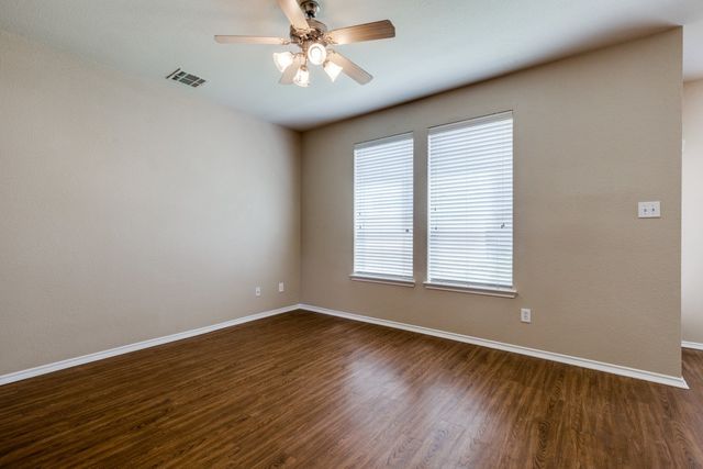 2228 Stonebrook Lane, Mesquite, TX 75181