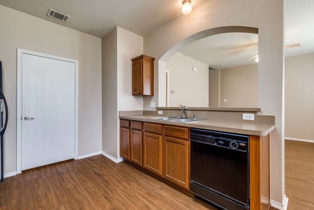 2228 Stonebrook Lane, Mesquite, TX 75181