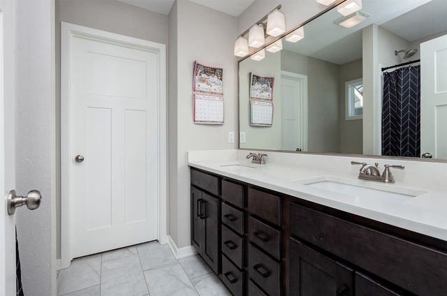 429 Wicker Drive, Huxley, IA 50124