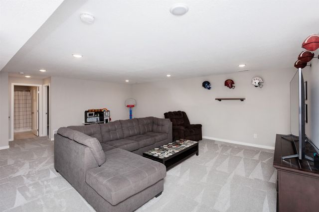 429 Wicker Drive, Huxley, IA 50124