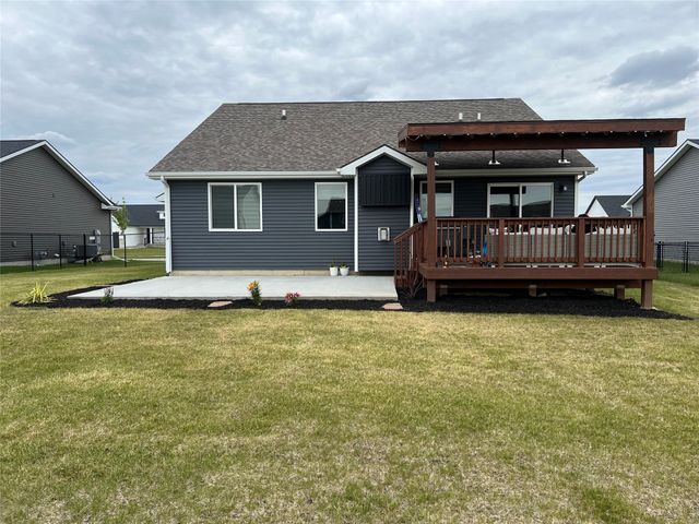 429 Wicker Drive, Huxley, IA 50124