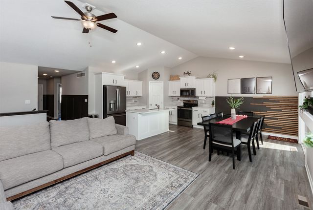 429 Wicker Drive, Huxley, IA 50124