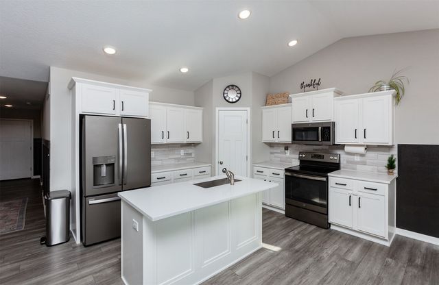 429 Wicker Drive, Huxley, IA 50124