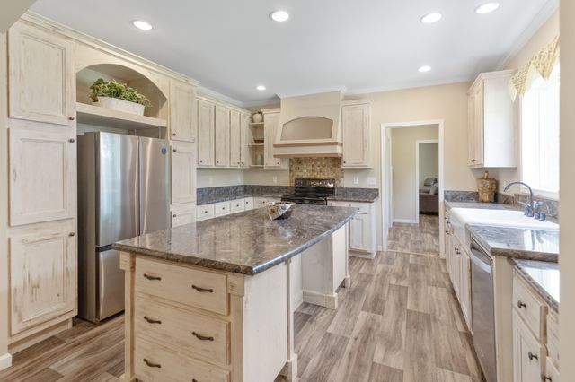 531 County Farm Road, Spencer, TN 38585