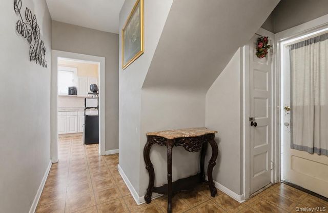 27 Soundview Street, Port Chester, NY 10573