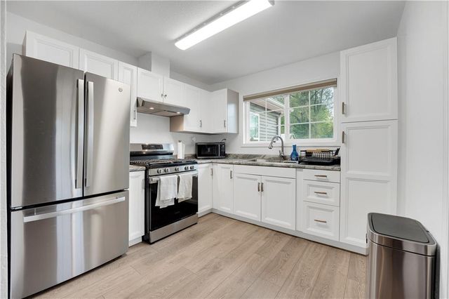 1723 S Park Avenue, Sedalia, MO 65301