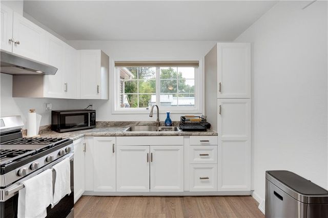 1723 S Park Avenue, Sedalia, MO 65301