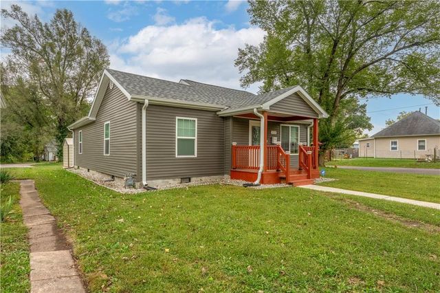 1723 S Park Avenue, Sedalia, MO 65301