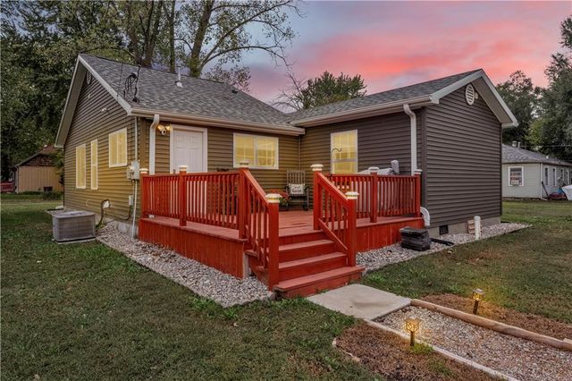 1723 S Park Avenue, Sedalia, MO 65301