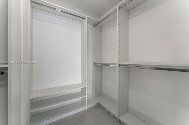 700 NE 24 2504, Miami, FL 33137