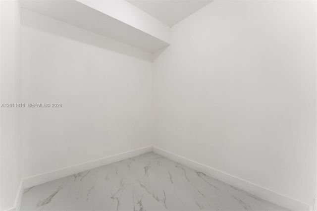 700 NE 24 2504, Miami, FL 33137