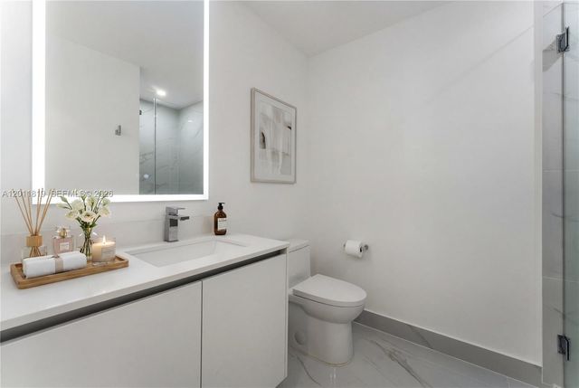 700 NE 24 2504, Miami, FL 33137