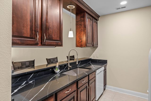 164 Briarstone Drive, Rossville, GA 30741