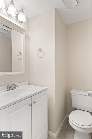 8581 CHESTER GROVE CT, Springfield, VA 22153