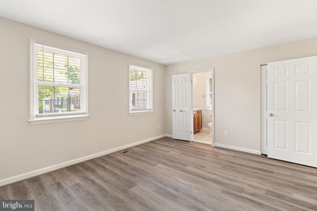 8581 CHESTER GROVE CT, Springfield, VA 22153