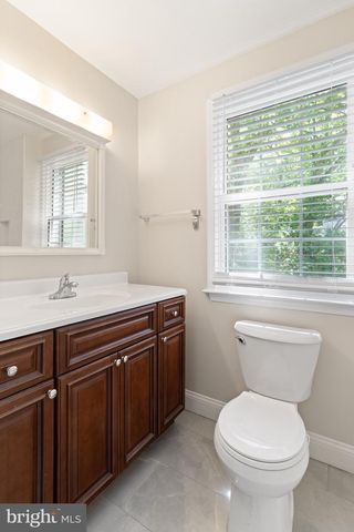8581 CHESTER GROVE CT, Springfield, VA 22153