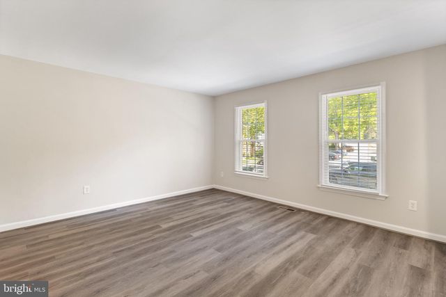 8581 CHESTER GROVE CT, Springfield, VA 22153