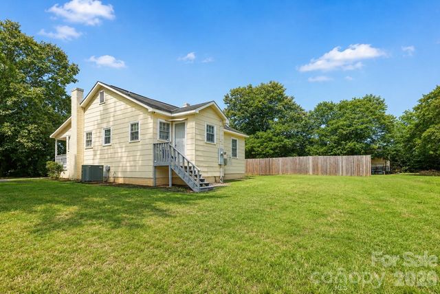 1487 Flat Creek Road, Lancaster, SC 29720