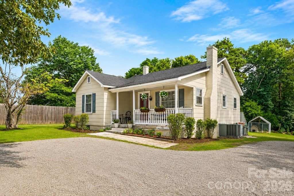 1487 Flat Creek Road, Lancaster, SC 29720
