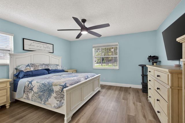 11127 46th Place N, West Palm Beach, FL 33411