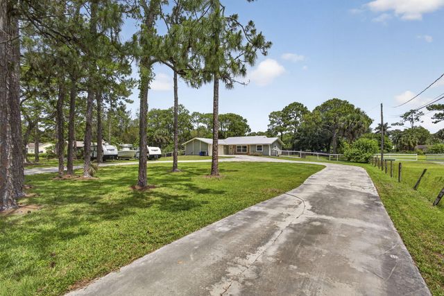 11127 46th Place N, West Palm Beach, FL 33411