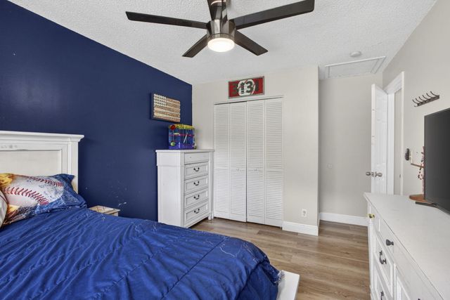 11127 46th Place N, West Palm Beach, FL 33411