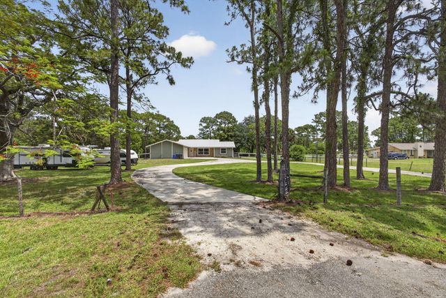 11127 46th Place N, West Palm Beach, FL 33411