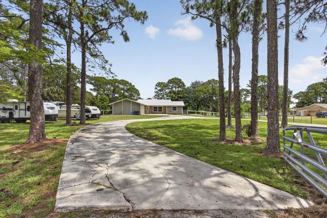 11127 46th Place N, West Palm Beach, FL 33411