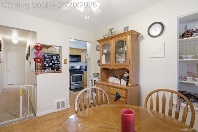 17630 Brady, Redford Charter Township, MI 48240