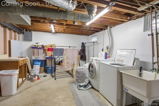 17630 Brady, Redford Charter Township, MI 48240