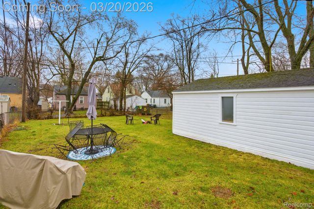 17630 Brady, Redford Charter Township, MI 48240