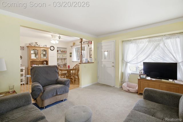 17630 Brady, Redford Charter Township, MI 48240