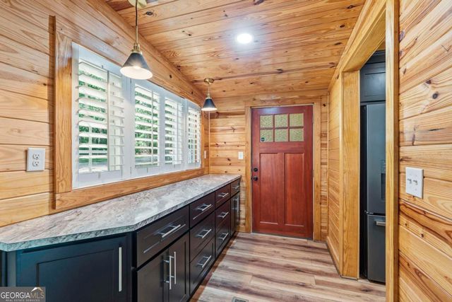 106 Twisting Hill Lane, Eatonton, GA 31024
