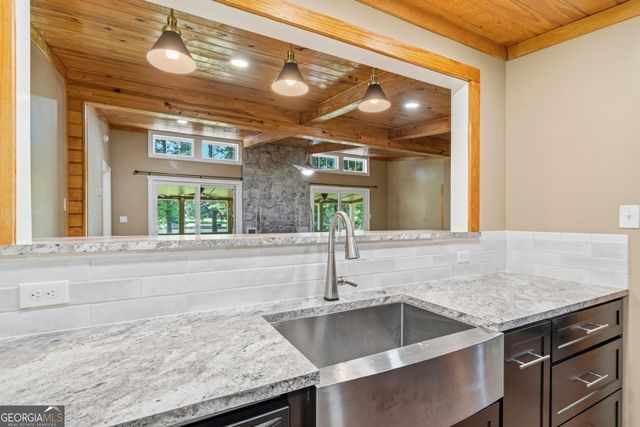 106 Twisting Hill Lane, Eatonton, GA 31024