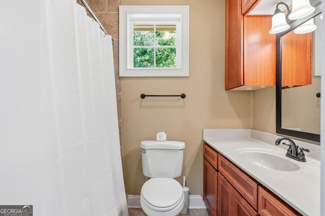 106 Twisting Hill Lane, Eatonton, GA 31024