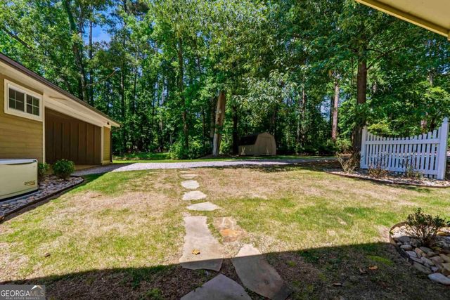 106 Twisting Hill Lane, Eatonton, GA 31024
