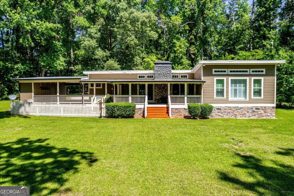 106 Twisting Hill Lane, Eatonton, GA 31024