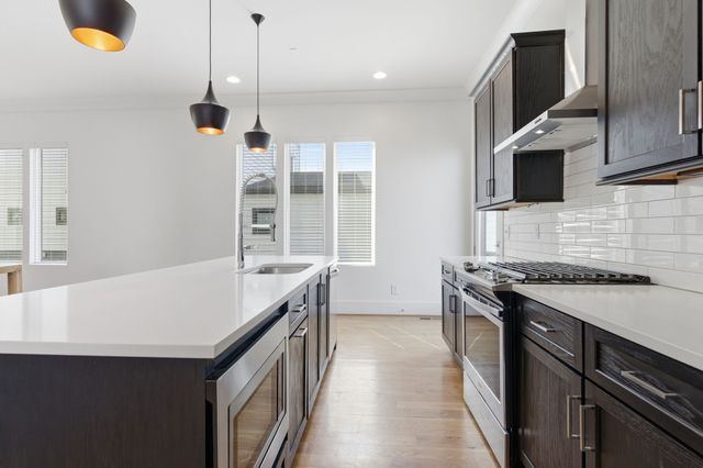 1202 Katie Ave, Nashville, TN 37207