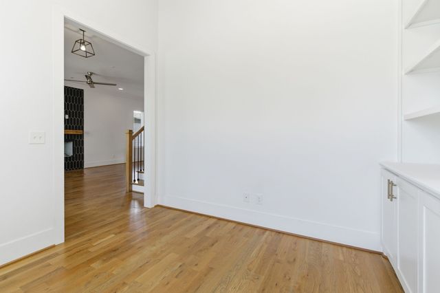1202 Katie Ave, Nashville, TN 37207