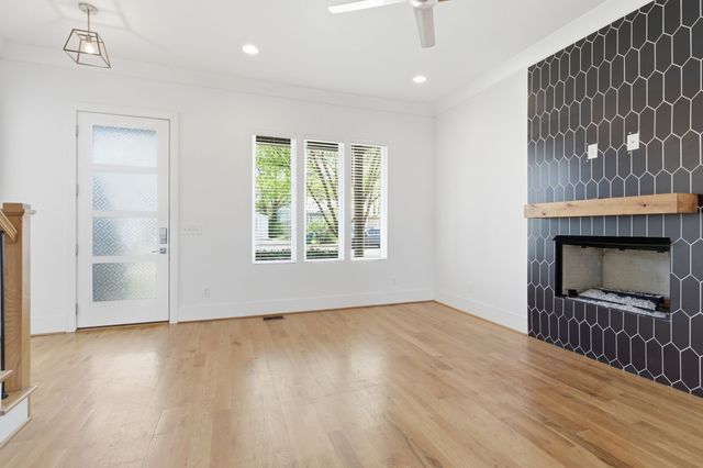 1202 Katie Ave, Nashville, TN 37207